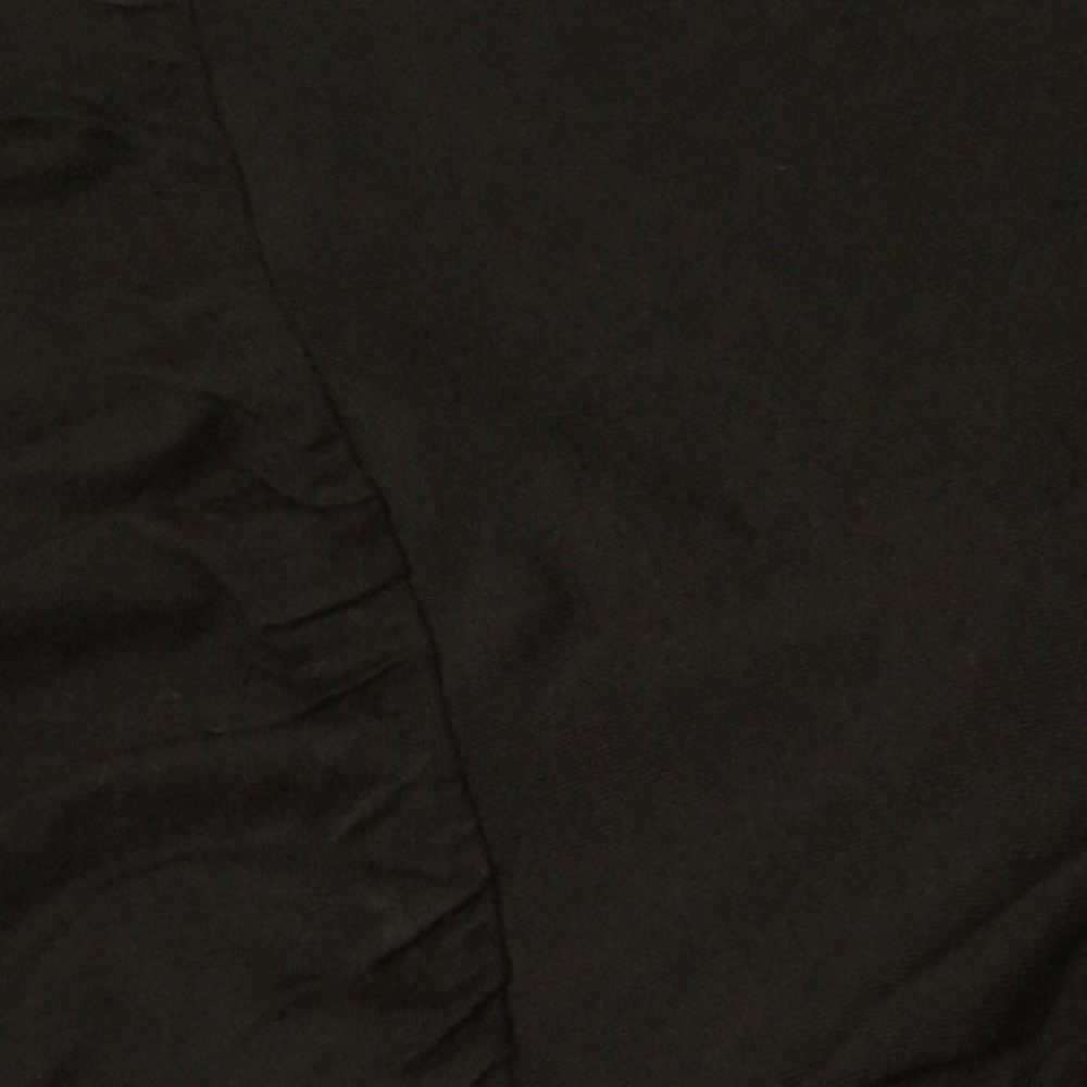 Black! Medium ruffled sleeve T. Slinky. - Picture 8 of 8